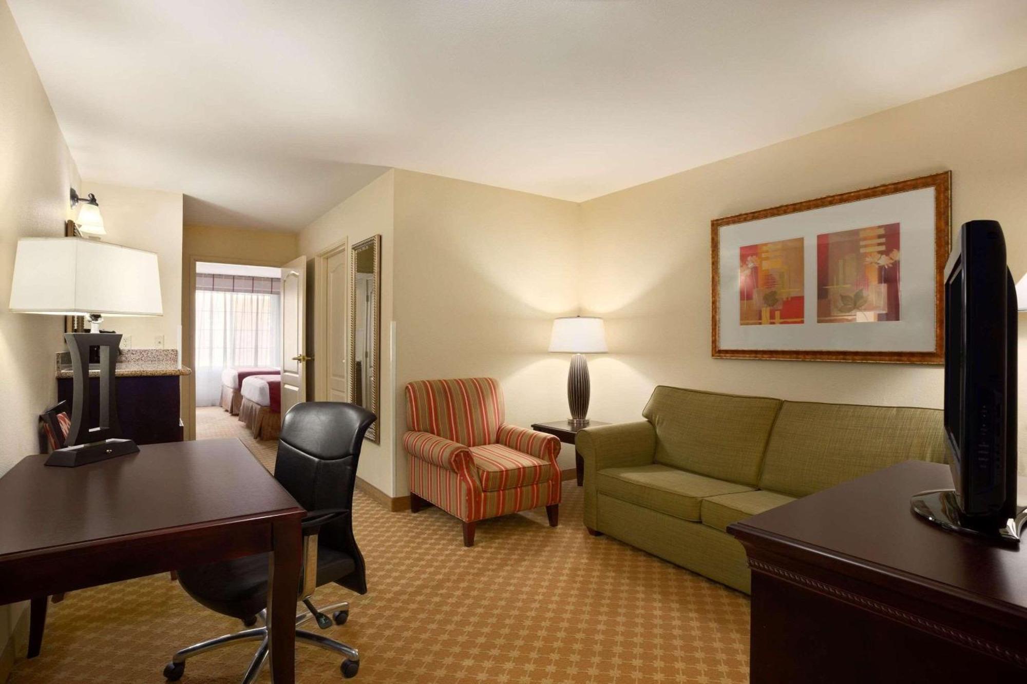 Country Inn & Suites By Radisson, Washington At Meadowlands, Pa Exterior foto