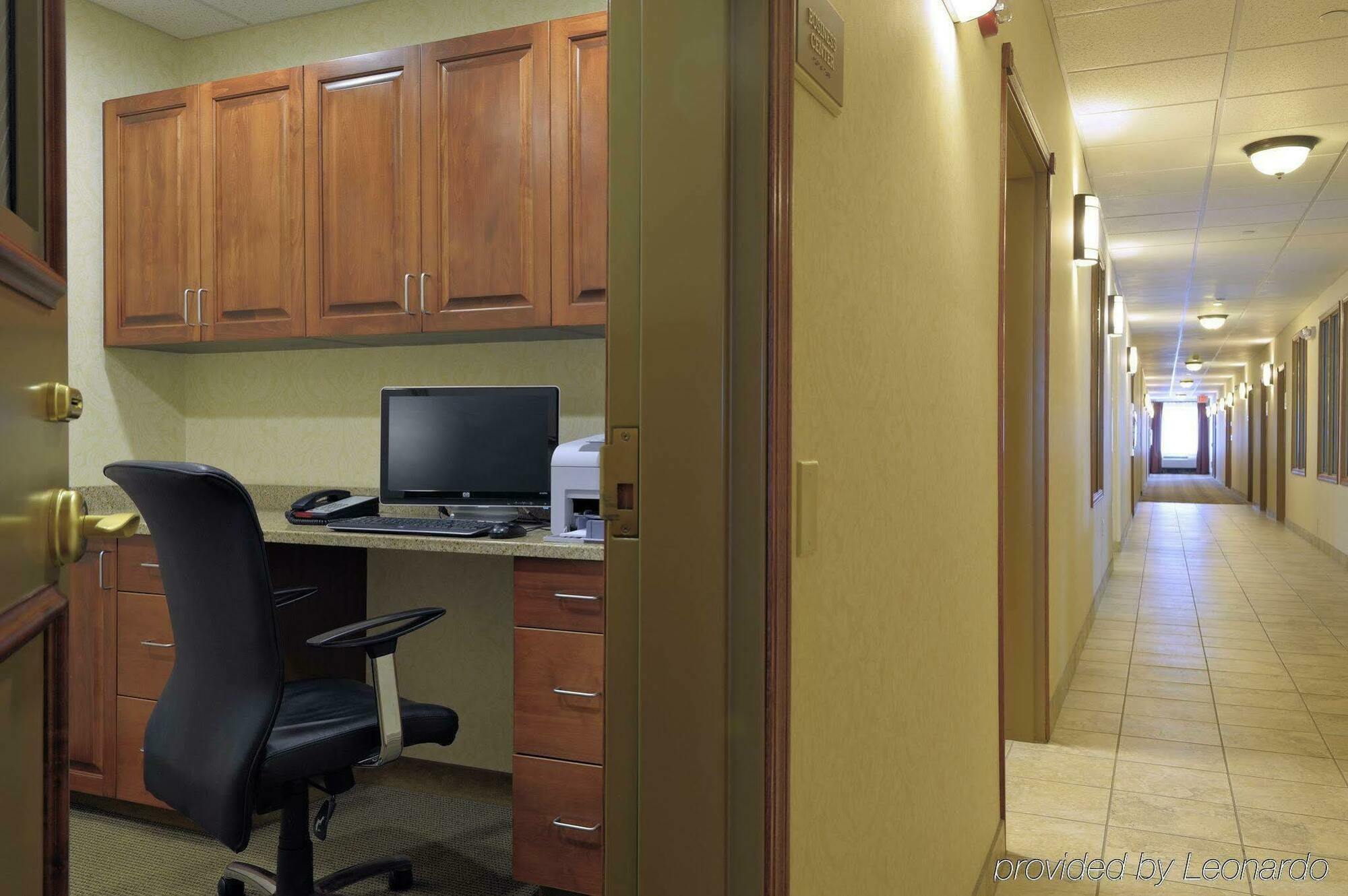 Country Inn & Suites By Radisson, Washington At Meadowlands, Pa Interior foto